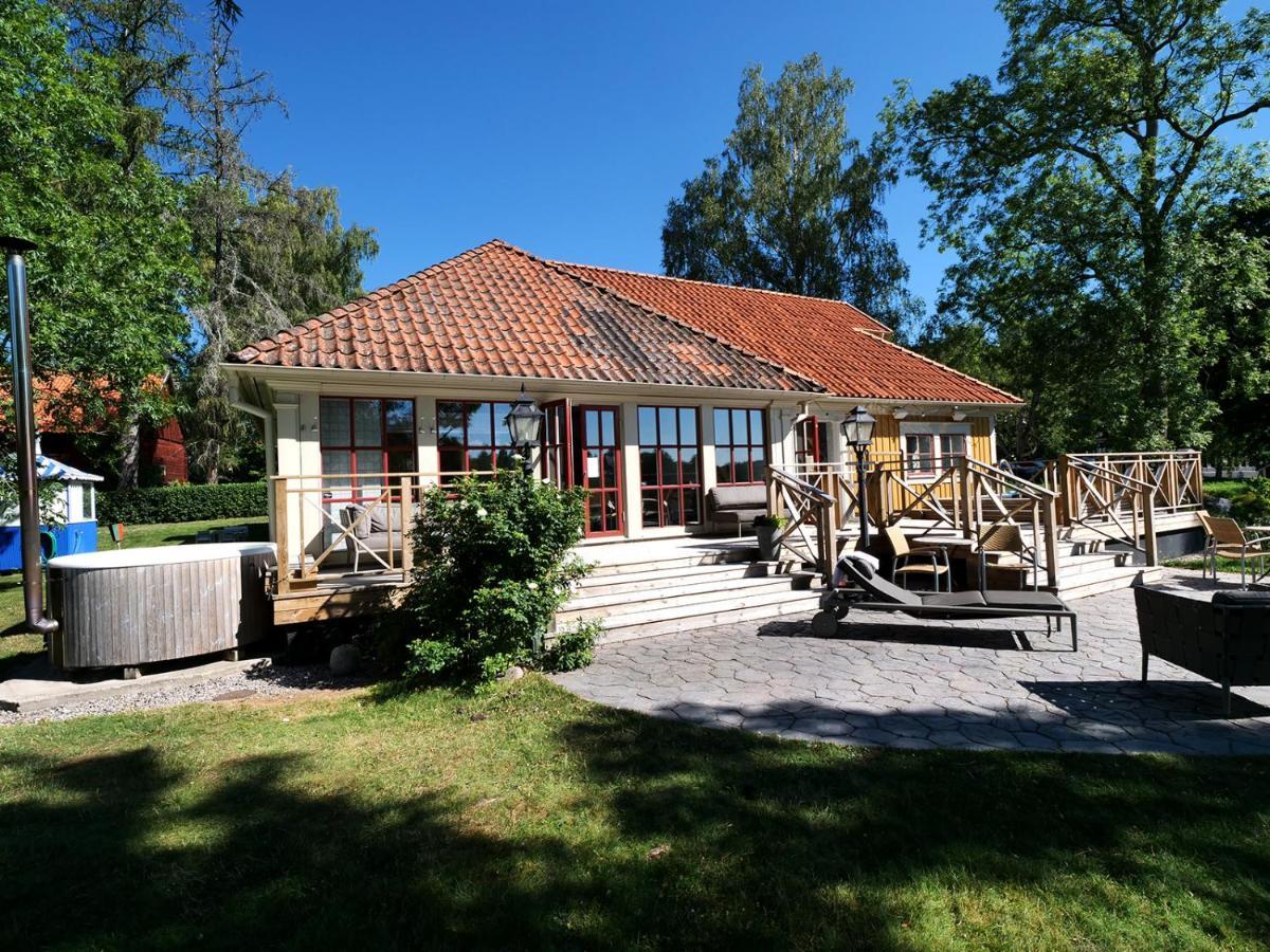 Dufweholms Herrgard Katrineholm Exterior photo